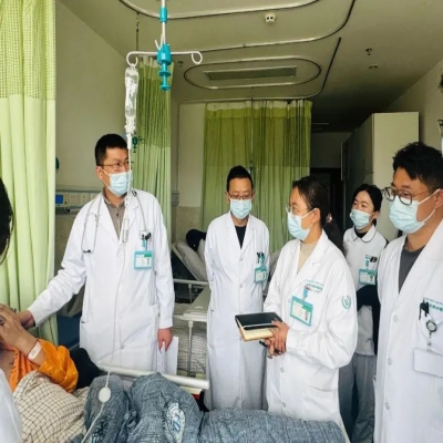 多學(xué)科聚力筑健康 全方位協(xié)作譜新篇——腫瘤內(nèi)科成功開(kāi)展多學(xué)科聯(lián)合查房